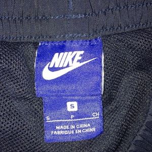 Nike Shorts - Navy Nike shorts Nike Shorts - Navy Nike shorts